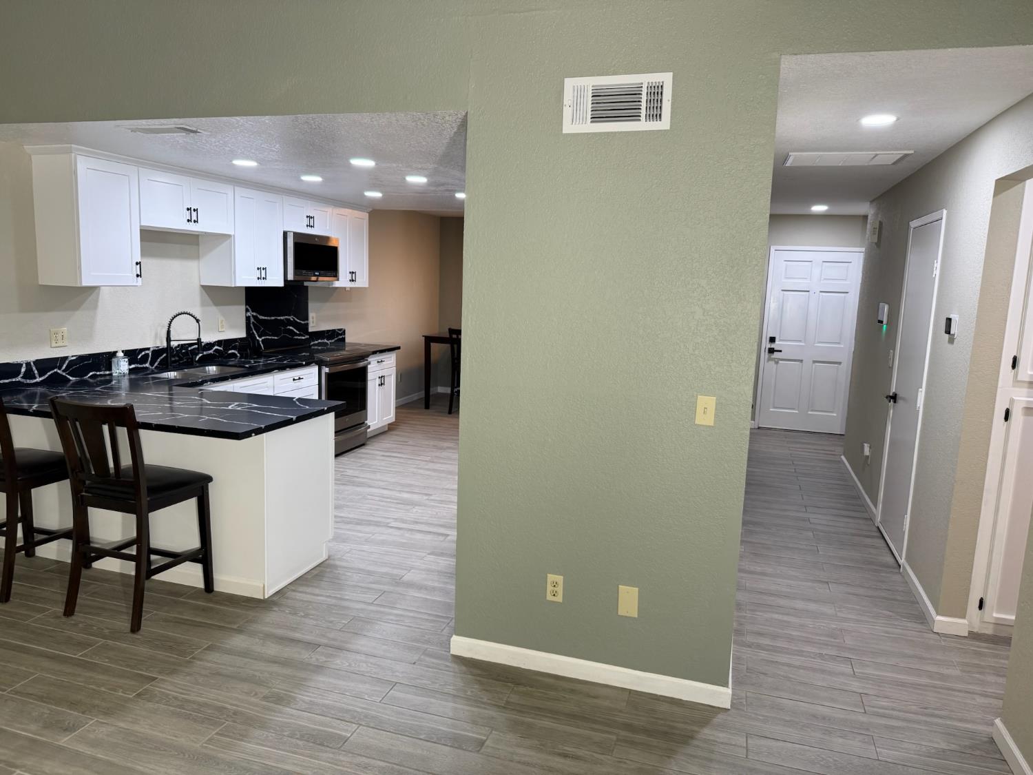 3945 Sparrow Court Modesto, CA 95356 - Photo 18 of 76