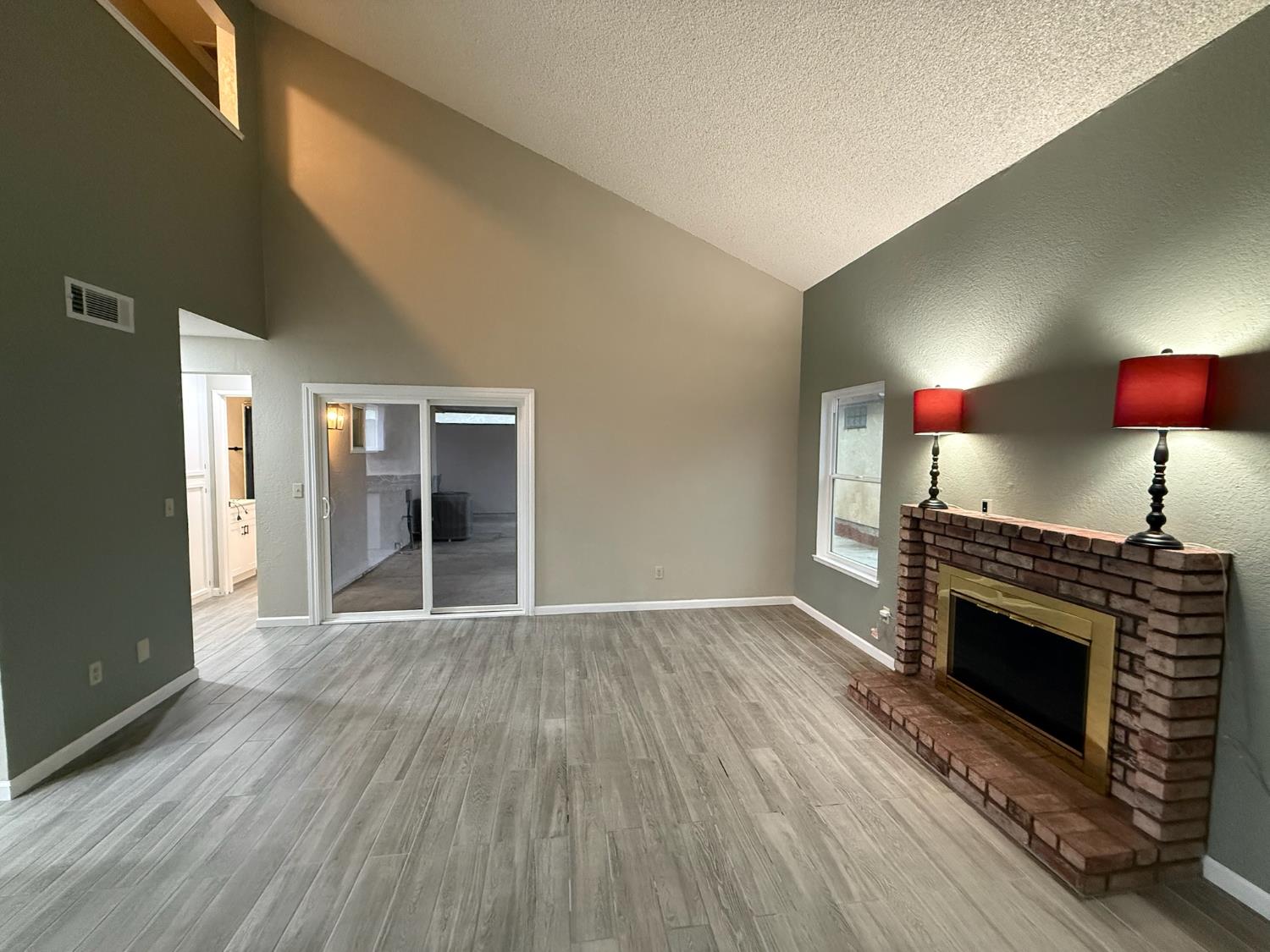 3945 Sparrow Court Modesto, CA 95356 - Photo 24 of 70