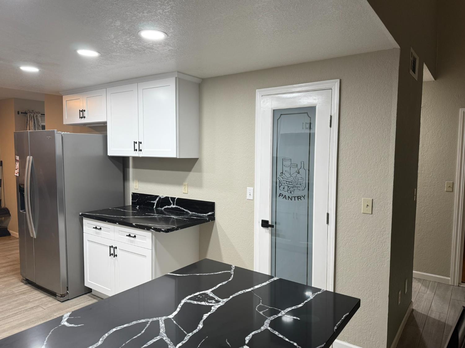 3945 Sparrow Court Modesto, CA 95356 - Photo 6 of 70