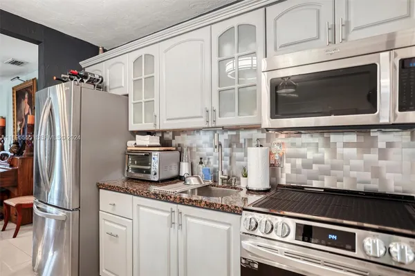 $750,000 | 1900 Southwest 21st Avenue, Miami, FL 33145