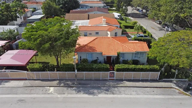 $899,999 | 1900 Southwest 21st Avenue, Miami, FL 33145