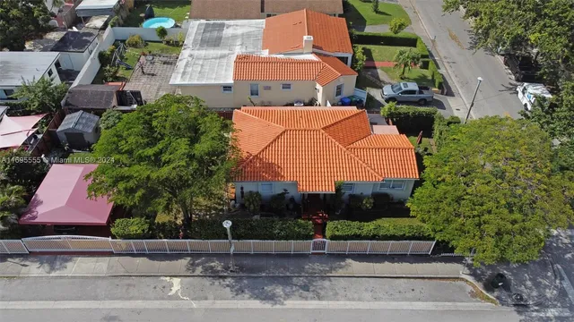 $899,999 | 1900 Southwest 21st Avenue, Miami, FL 33145