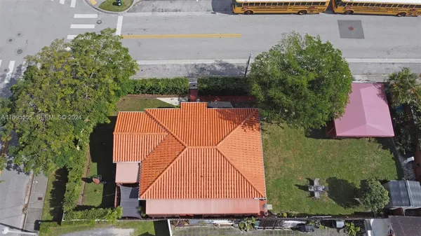 $750,000 | 1900 Southwest 21st Avenue, Miami, FL 33145