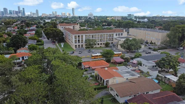 $750,000 | 1900 Southwest 21st Avenue, Miami, FL 33145