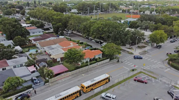 $750,000 | 1900 Southwest 21st Avenue, Miami, FL 33145