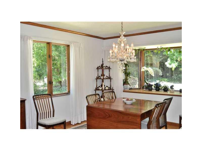 426 Sangree Road Pittsburgh, PA 15237 - Photo 8 of 25 Dining Room.