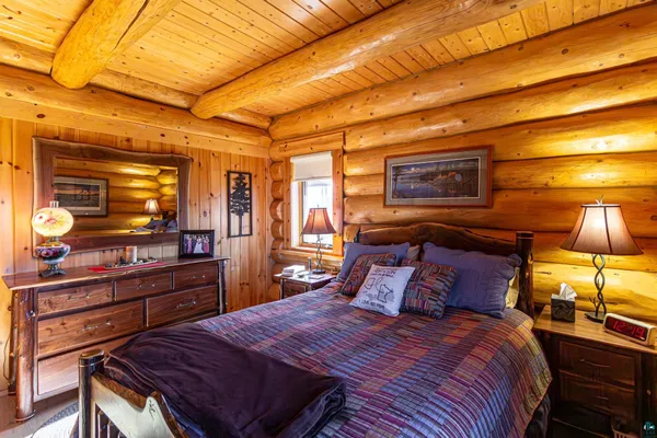 $699,000 | 2307 North McDougal Lane, Isabella, MN 55607
