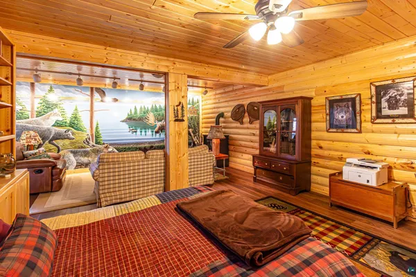 $699,000 | 2307 North McDougal Lane, Isabella, MN 55607