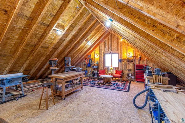 $699,000 | 2307 North McDougal Lane, Isabella, MN 55607