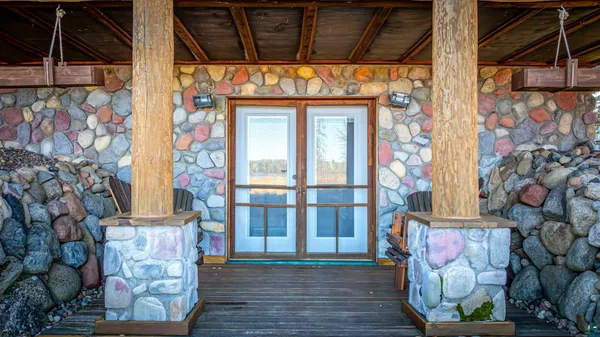 $699,000 | 2307 North McDougal Lane, Isabella, MN 55607