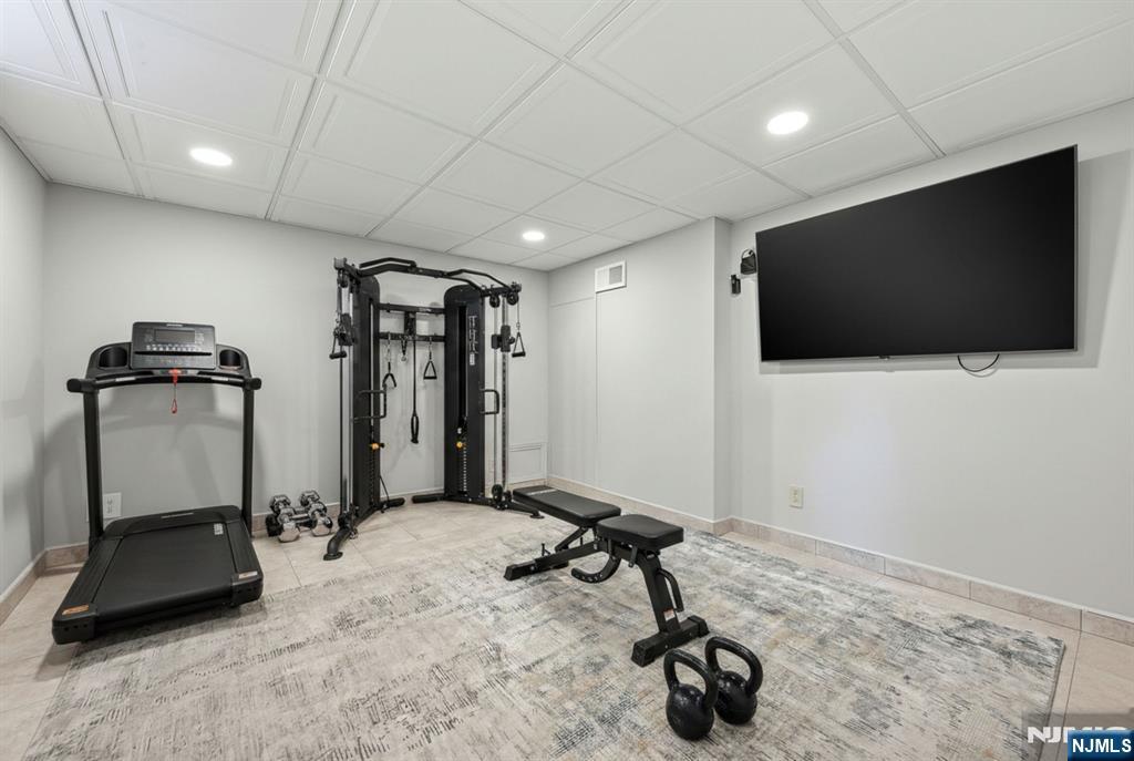 62 Fells Road Verona, NJ 07044 - Photo 34 of 48