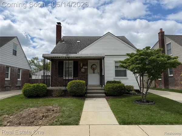 $199,900 | 15617 Thomas Avenue, Allen Park, MI 48101
