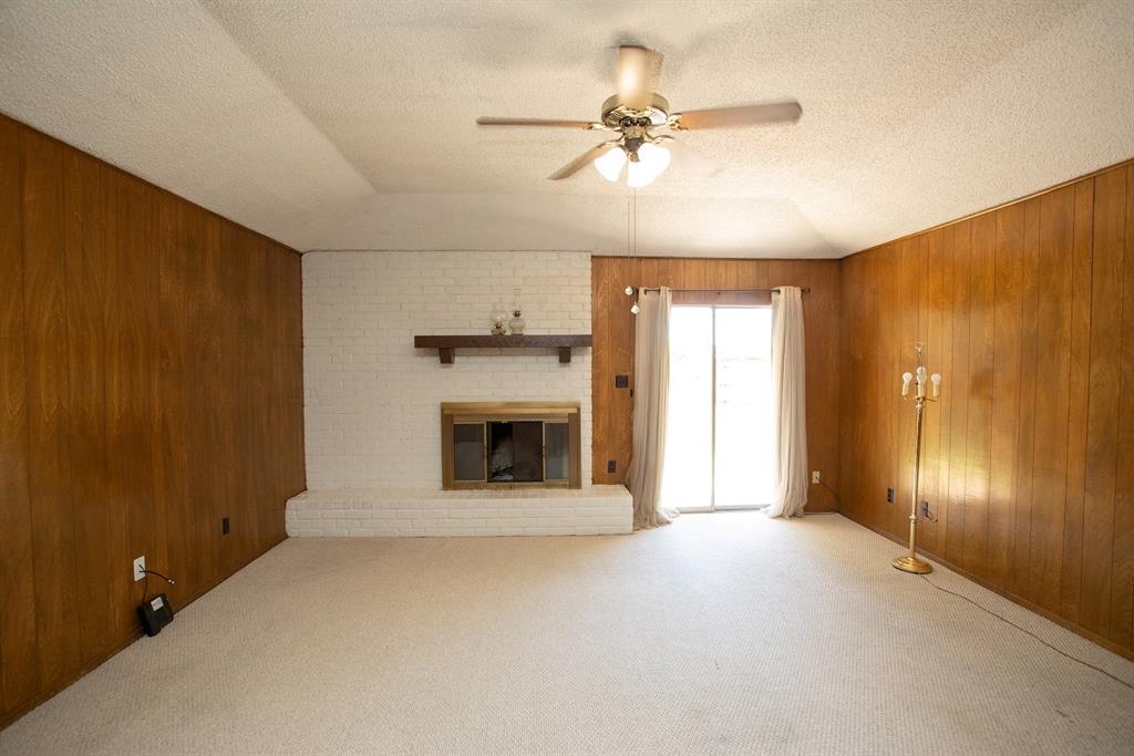 1202 Randy Drive Graham, TX 76450 - Photo 6 of 32 Gallery Image 6