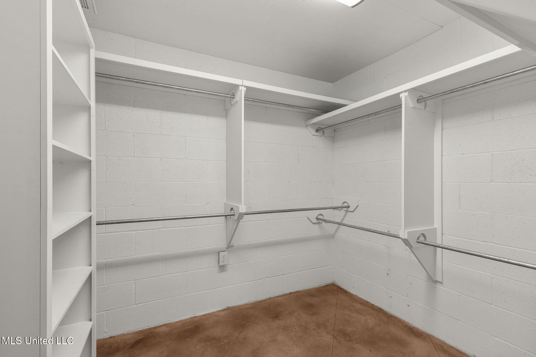 115 Ashley Drive Brandon, MS 39042 - Photo 18 of 65 38-web-or-mls-115 Ashley-49