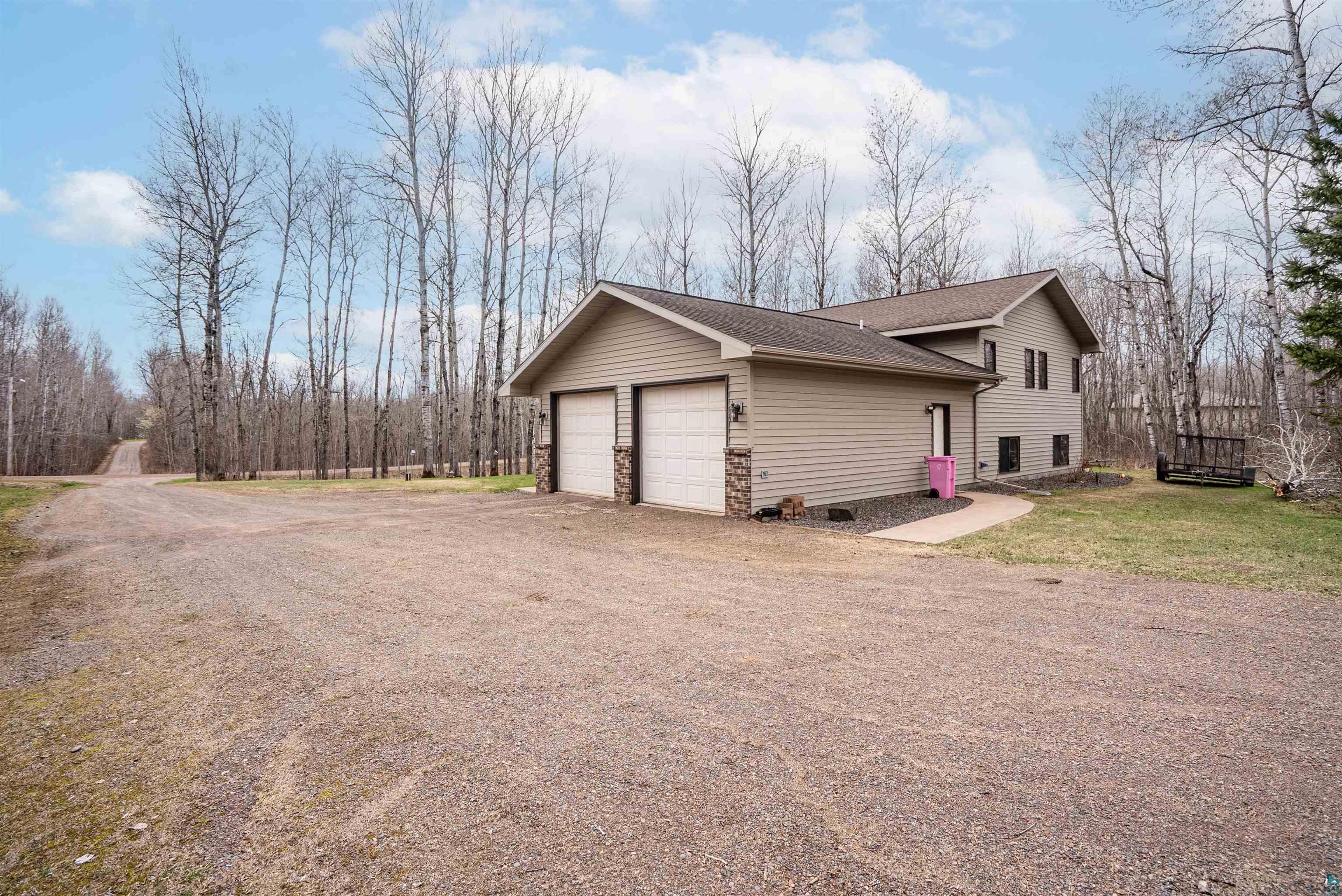 255 East Harney Road Duluth, MN 55810 - Photo 3 of 31 Gallery Image 3