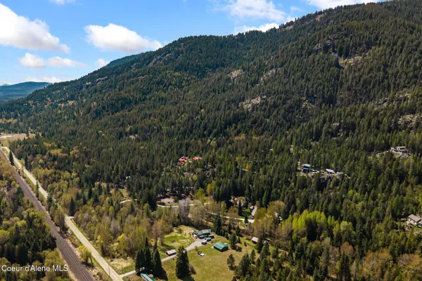 $299,000 | 140 Snowgoose Lane, Unit 3, Sandpoint, ID 83864