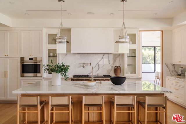 $17,995,000 | 13164 Boca De Canon Lane, Los Angeles, CA 90049