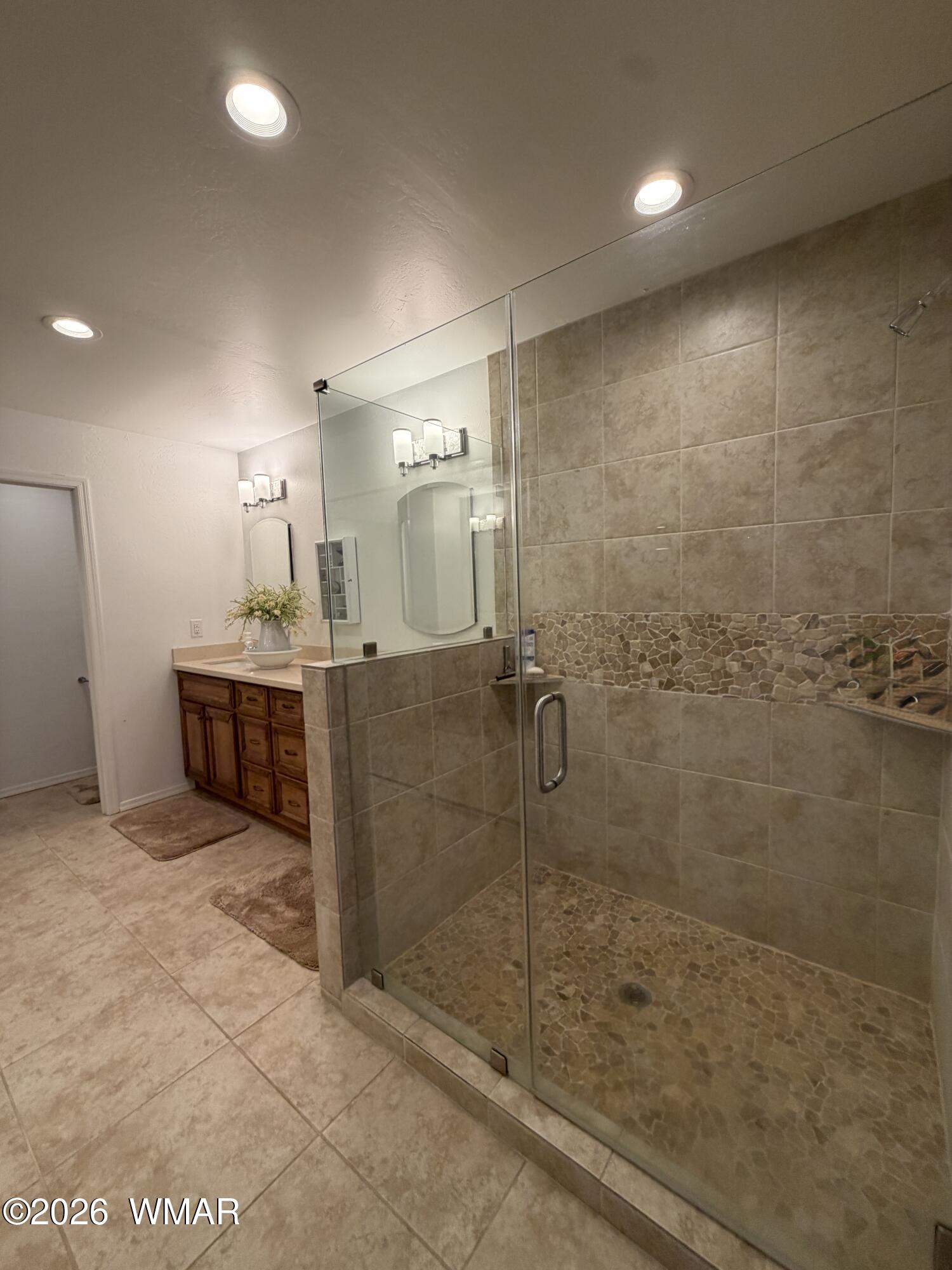 232 South Hopi Street Springerville, AZ 85938 - Photo 33 of 37 Master Bathroom