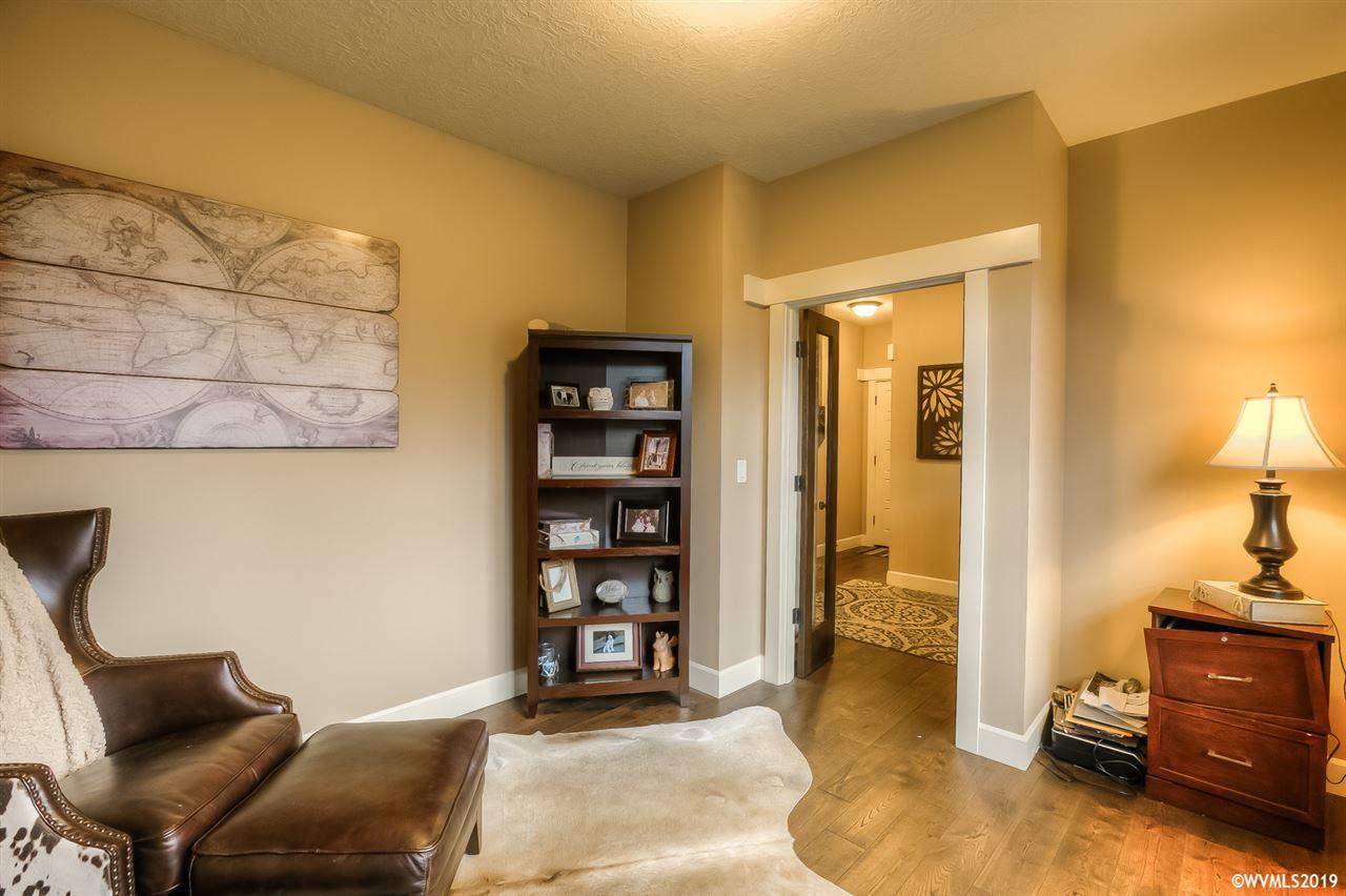 875 Southwest Foxhill Avenue Sublimity, OR 97385 - Photo 6 of 42 Gallery Image 6