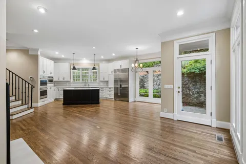 $2,595,000 | 57 Annandale, Nashville, TN 37215