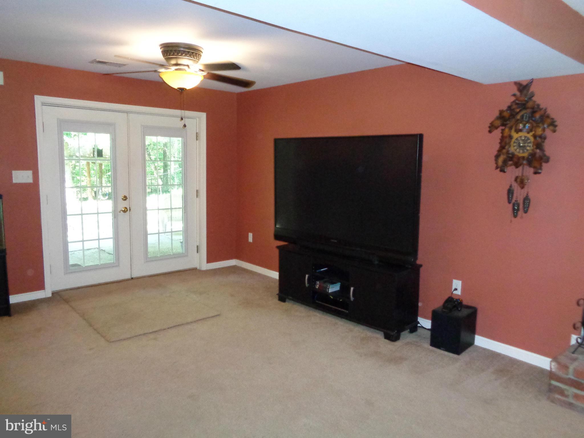 11985 Steinhauser Road Newburg, MD 20664 - Photo 23 of 30 Family Room