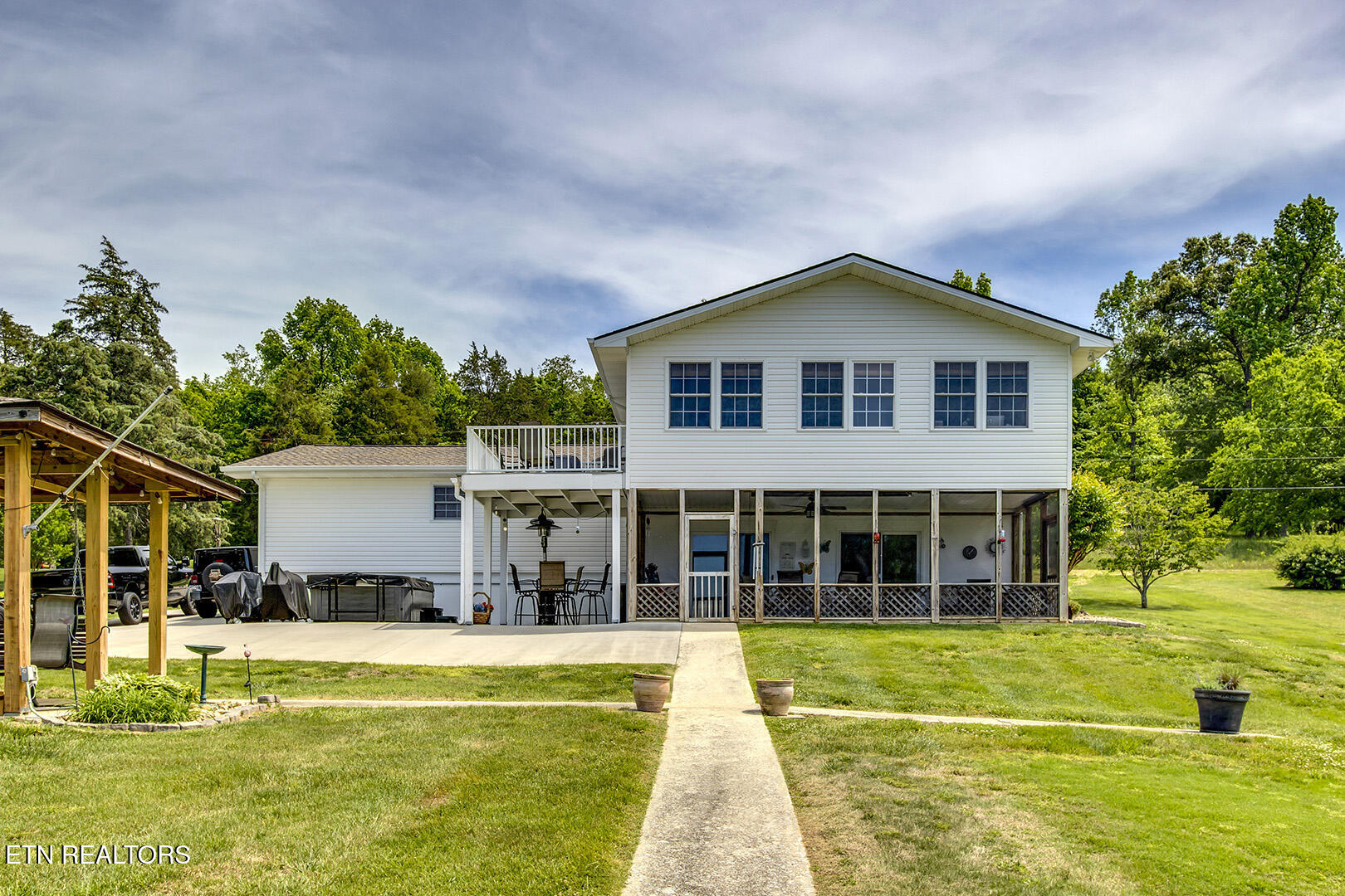 571 Anglers Cove Road Kingston, TN 37763 - Photo 31 of 41 571 Anglers Cove