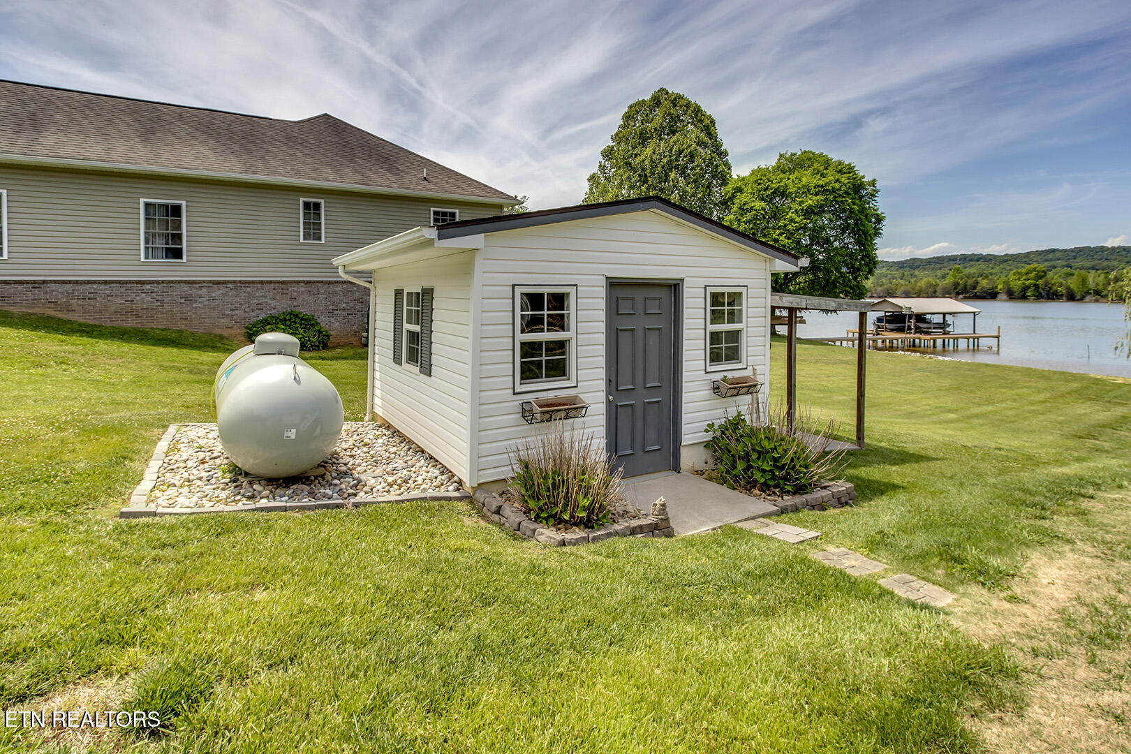 571 Anglers Cove Road Kingston, TN 37763 - Photo 32 of 41 571 Anglers Cove