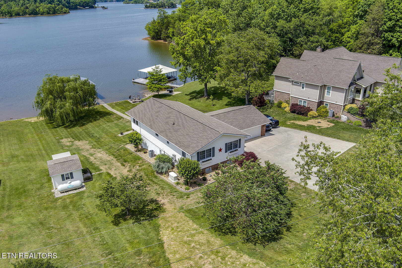 571 Anglers Cove Road Kingston, TN 37763 - Photo 40 of 41 571 Anglers Cove