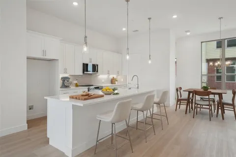 $3,400 | 13351 Goodland Street, Unit 104, Farmers Branch, TX 75234