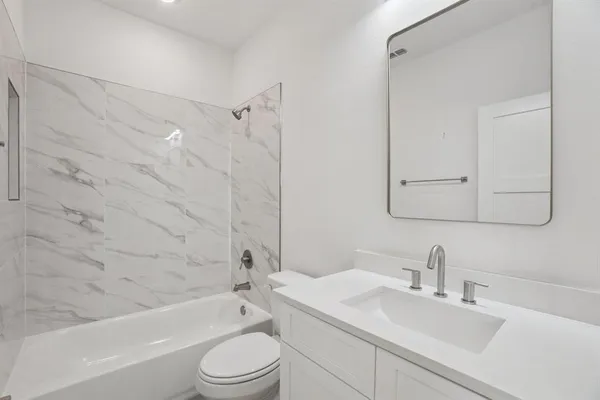 $3,400 | 13351 Goodland Street, Unit 104, Farmers Branch, TX 75234
