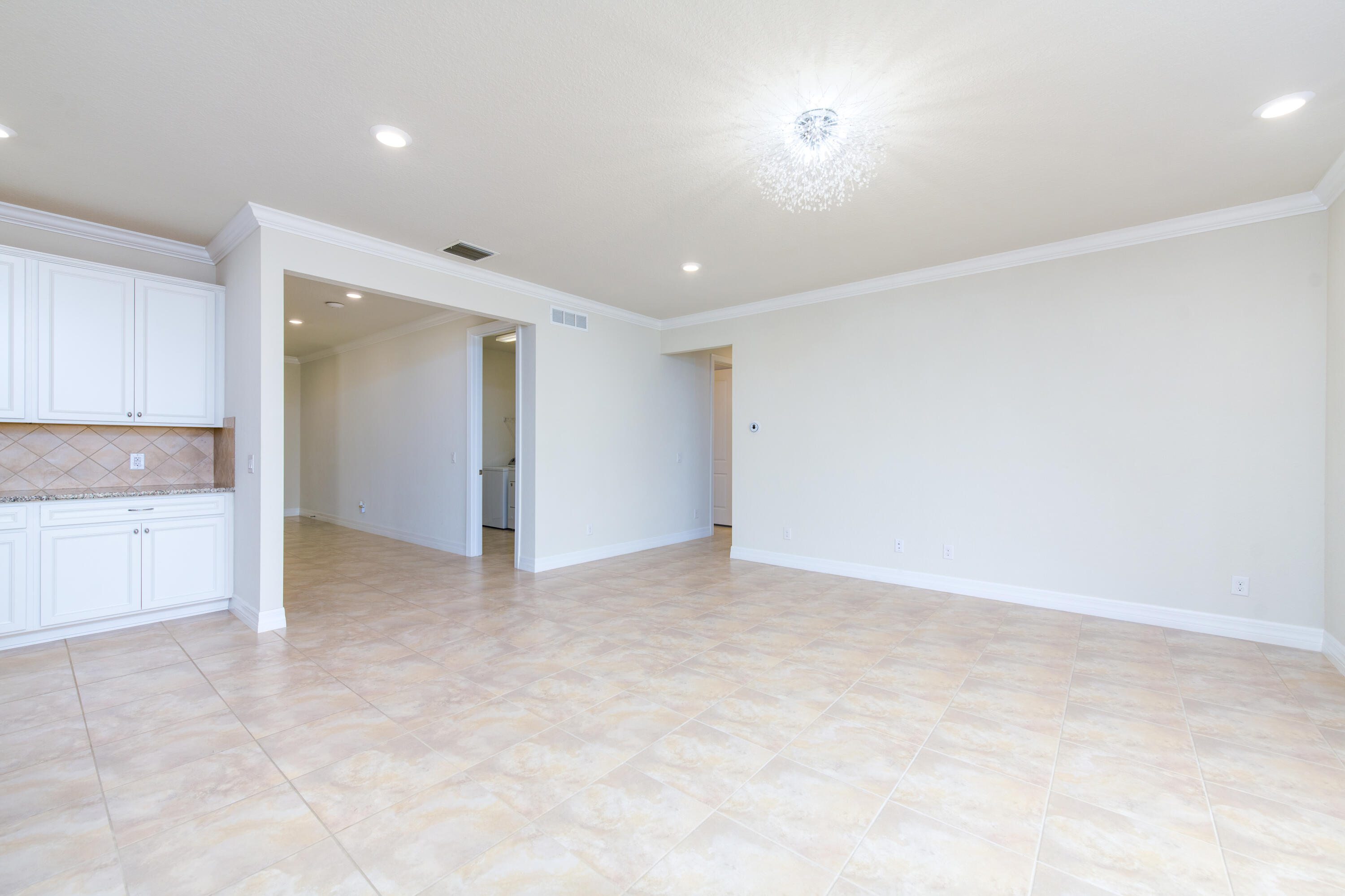 739 Southeast Villandry Way Port St. Lucie, FL 34984 - Photo 25 of 51 an empty room with a bathroom