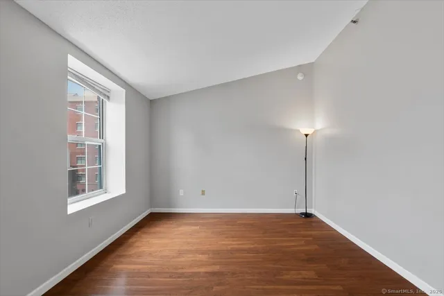 $2,500 | 196 Crown Street, Unit 5I, New Haven, CT 06510