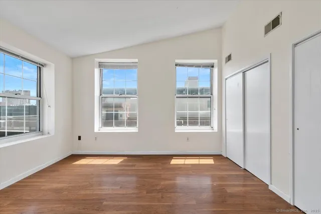 $2,500 | 196 Crown Street, Unit 5I, New Haven, CT 06510