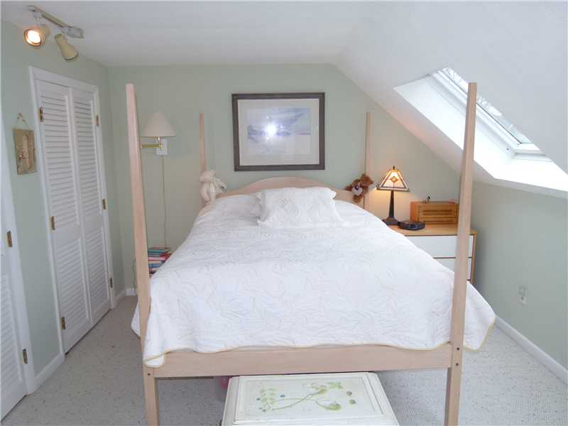 65 Brooklyn Road Narragansett, RI 02882 - Photo 13 of 25 Master Bedroom.