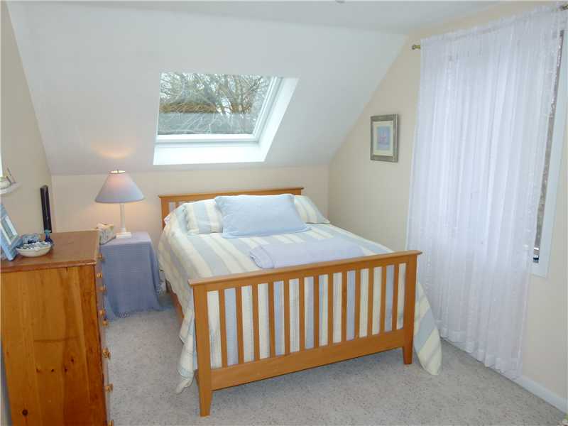 65 Brooklyn Road Narragansett, RI 02882 - Photo 19 of 25 Bedroom.