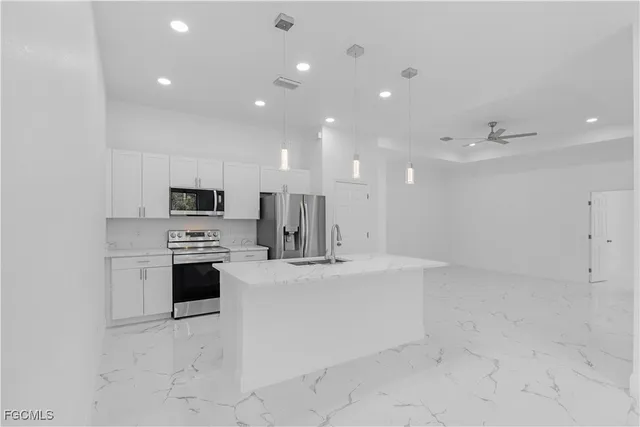 $345,000 | 7033 Lotus Circle, LaBelle, FL 33935