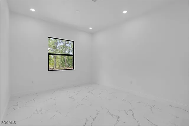 $345,000 | 7033 Lotus Circle, LaBelle, FL 33935