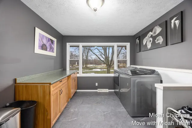 $579,000 | 6667 60th Street Southeast, Grand Rapids, MI 49512