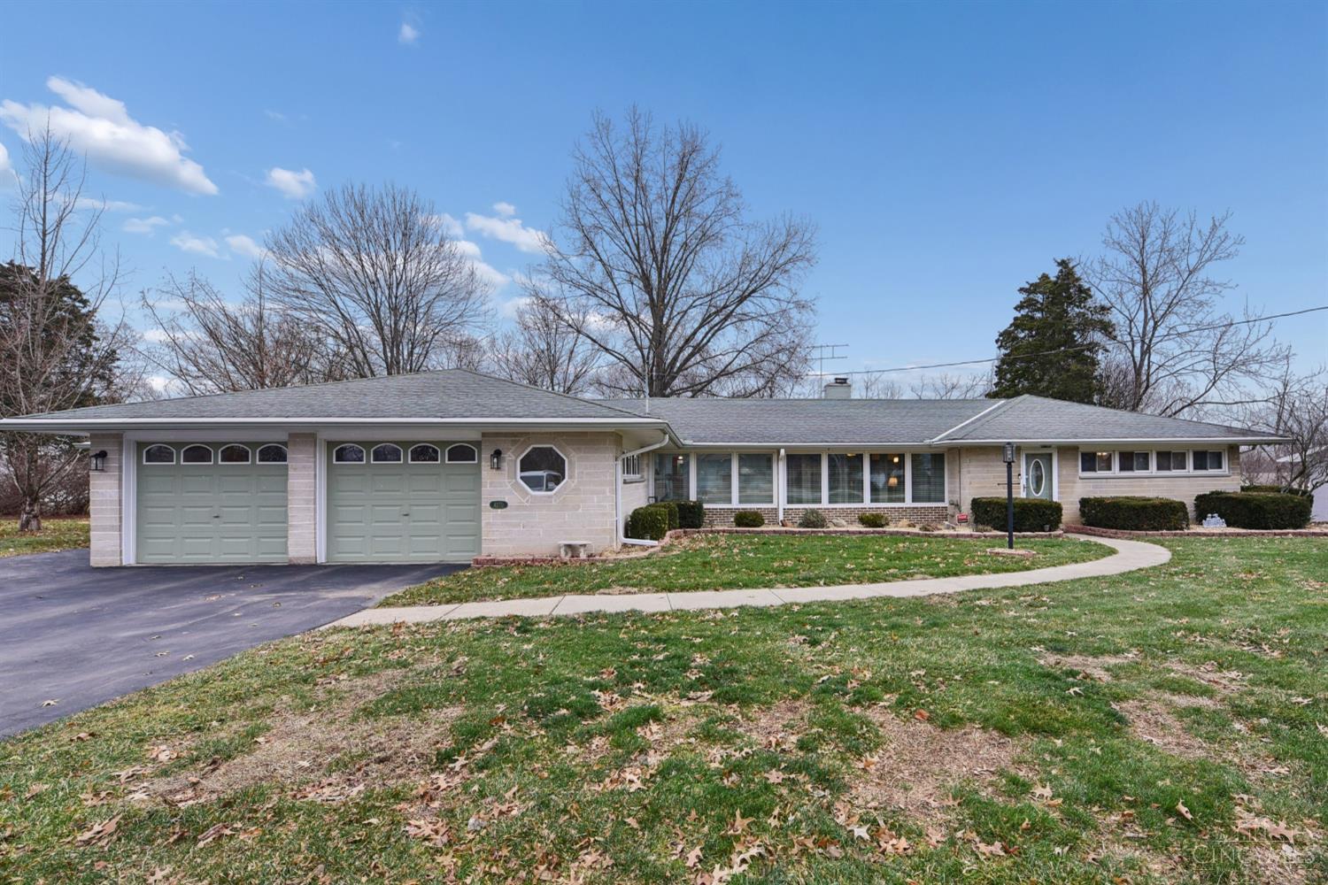 4270 Boomer Road Cincinnati, OH 45247 - Photo 1 of 52 Gallery Image 1