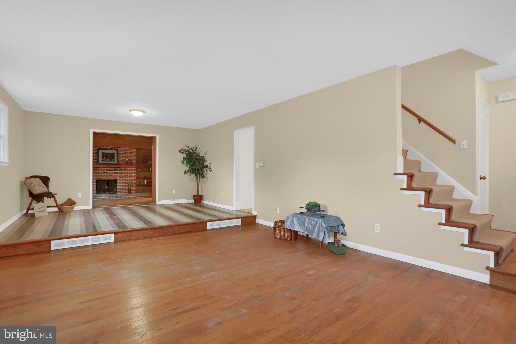 1720 Sammar Road Lancaster, PA 17601 - Photo 3 of 31 Living Area