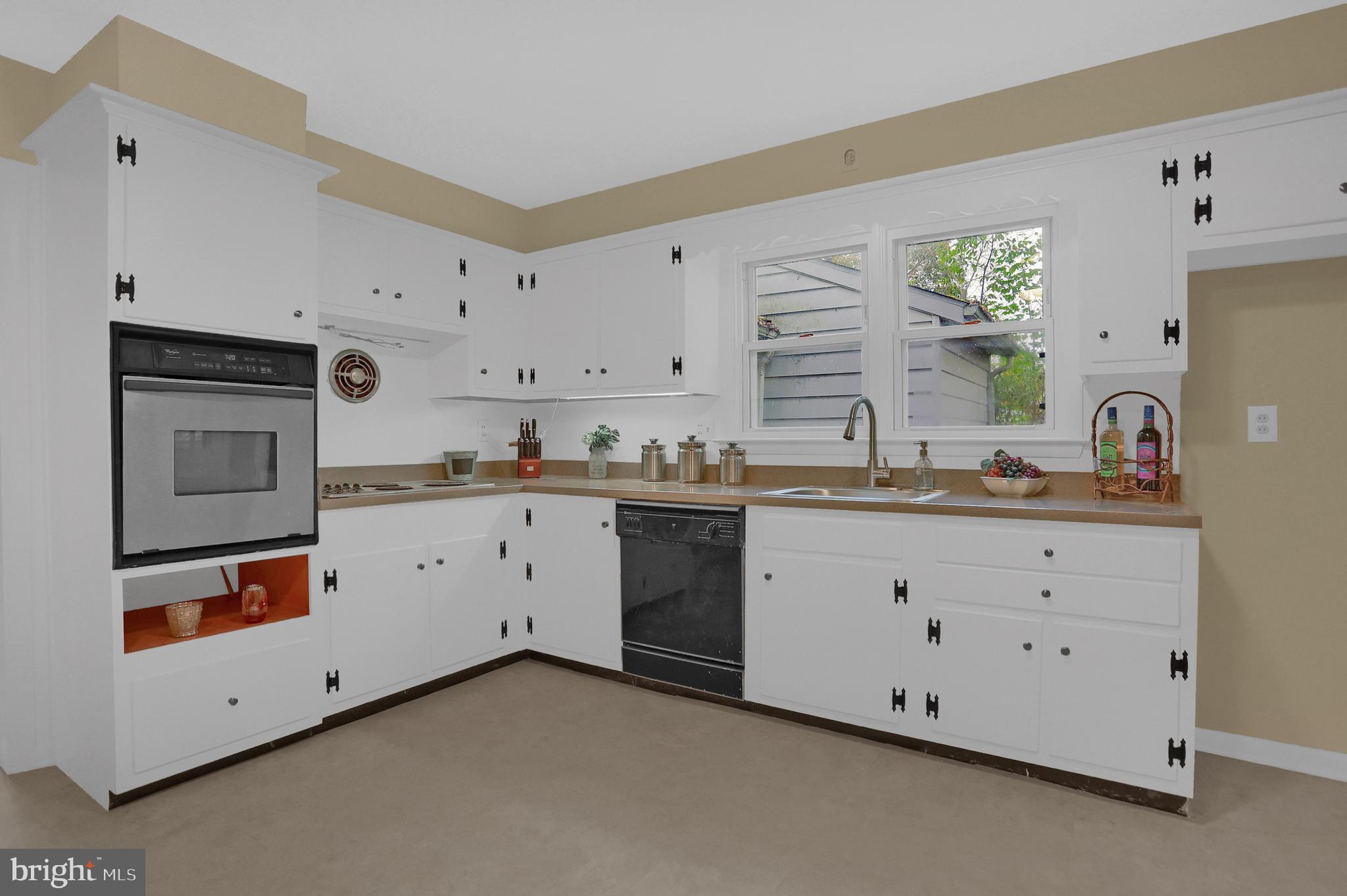 1720 Sammar Road Lancaster, PA 17601 - Photo 6 of 31 Kitchen
