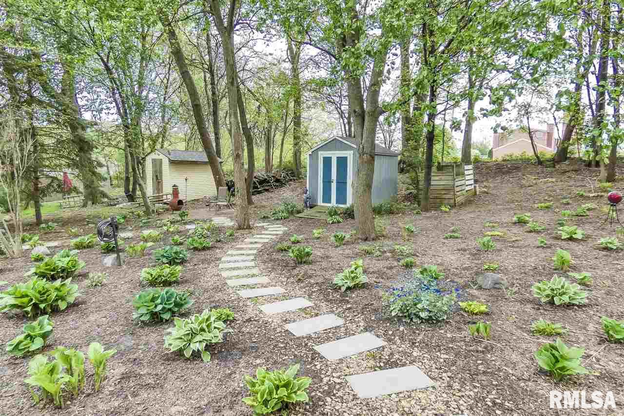 410 West Stonegate Road Peoria, IL 61614 - Photo 27 of 31 Gallery Image 27