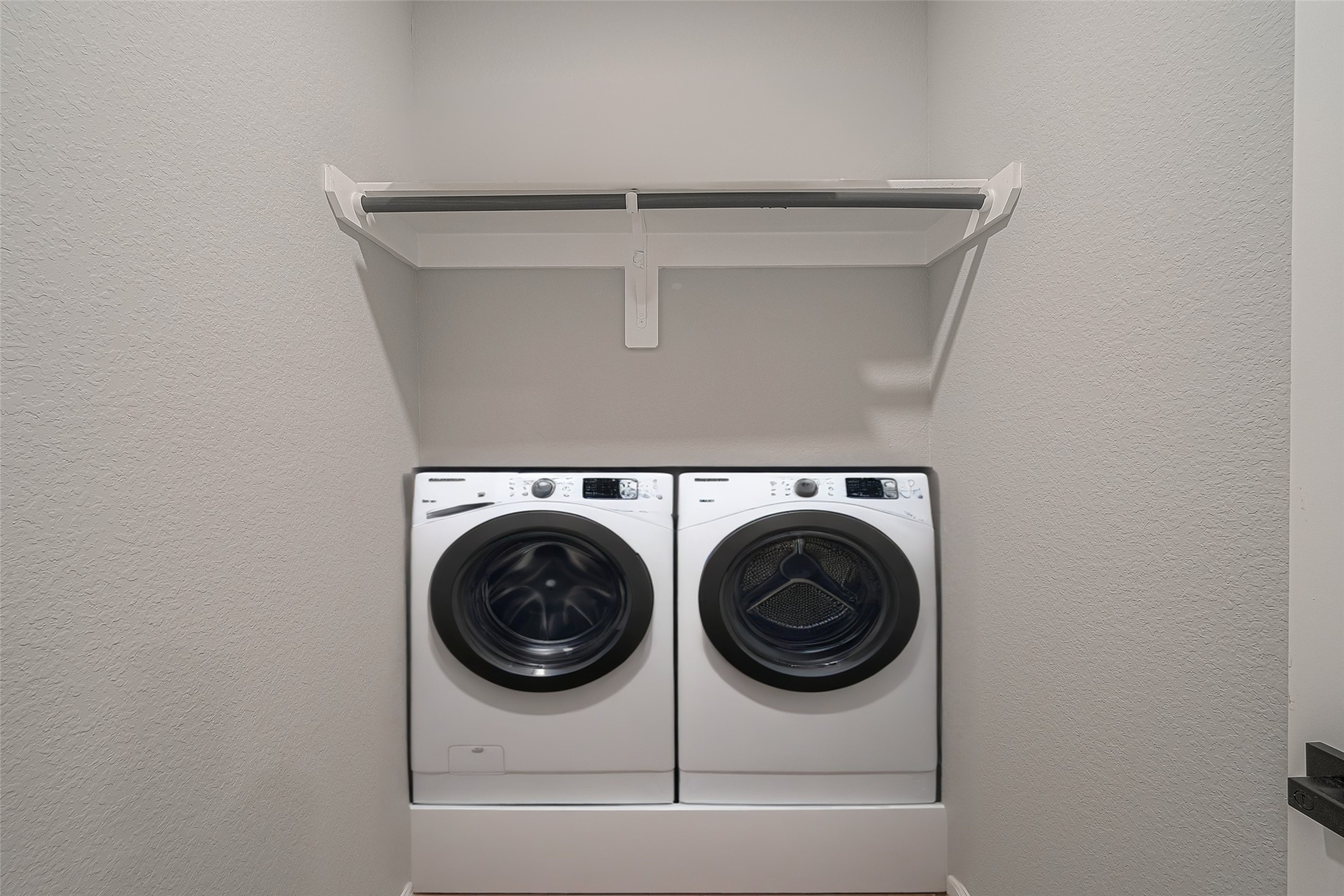 3413 Simmons Street Houston, TX 77004 - Photo 12 of 26 Virtually staged washer & dryer