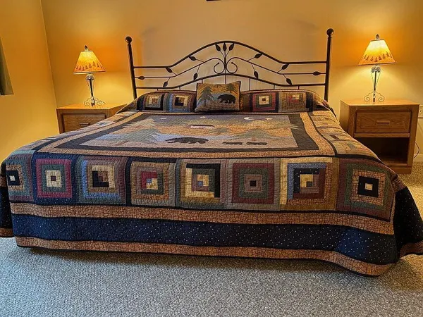 $298,600 | 227 Main Street, Unit 235, Lincoln, NH 03251