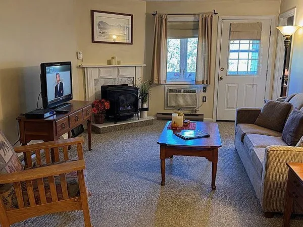 $298,600 | 227 Main Street, Unit 235, Lincoln, NH 03251