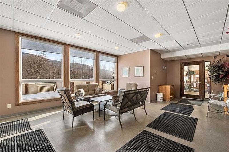 227 Main Street, Unit 235 Lincoln, NH 03251 - Photo 31 of 44