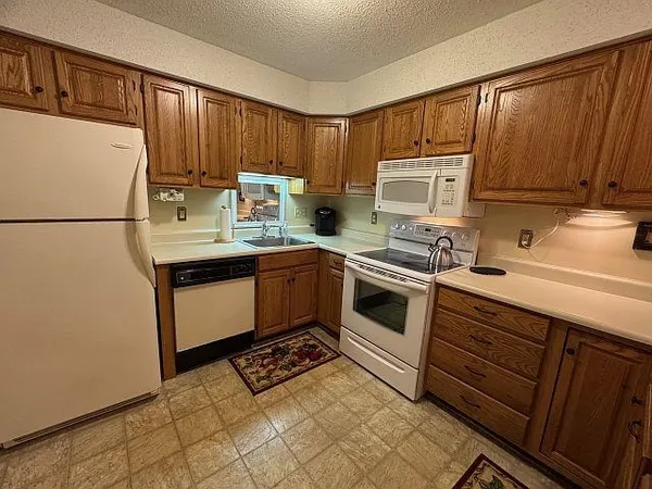 $298,600 | 227 Main Street, Unit 235, Lincoln, NH 03251