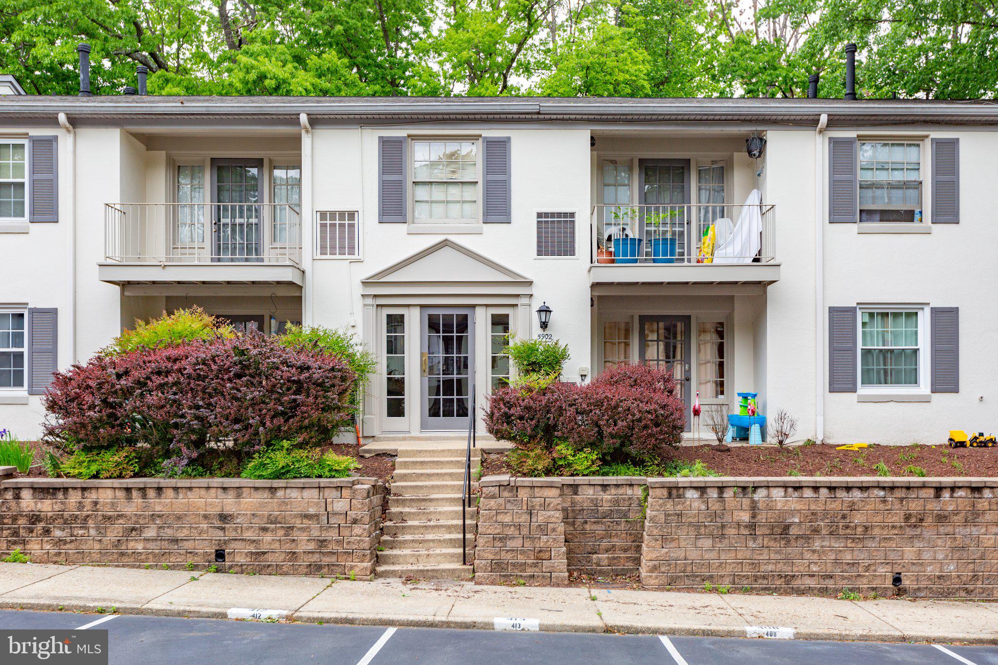 5902 Kingsford Road, Unit 406 Springfield, VA 22152 - Photo 1 of 41 Front of Building
