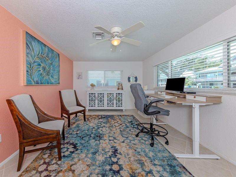 918 Gibbs Road Venice, FL 34285 - Photo 19 of 41 Gallery Image 19