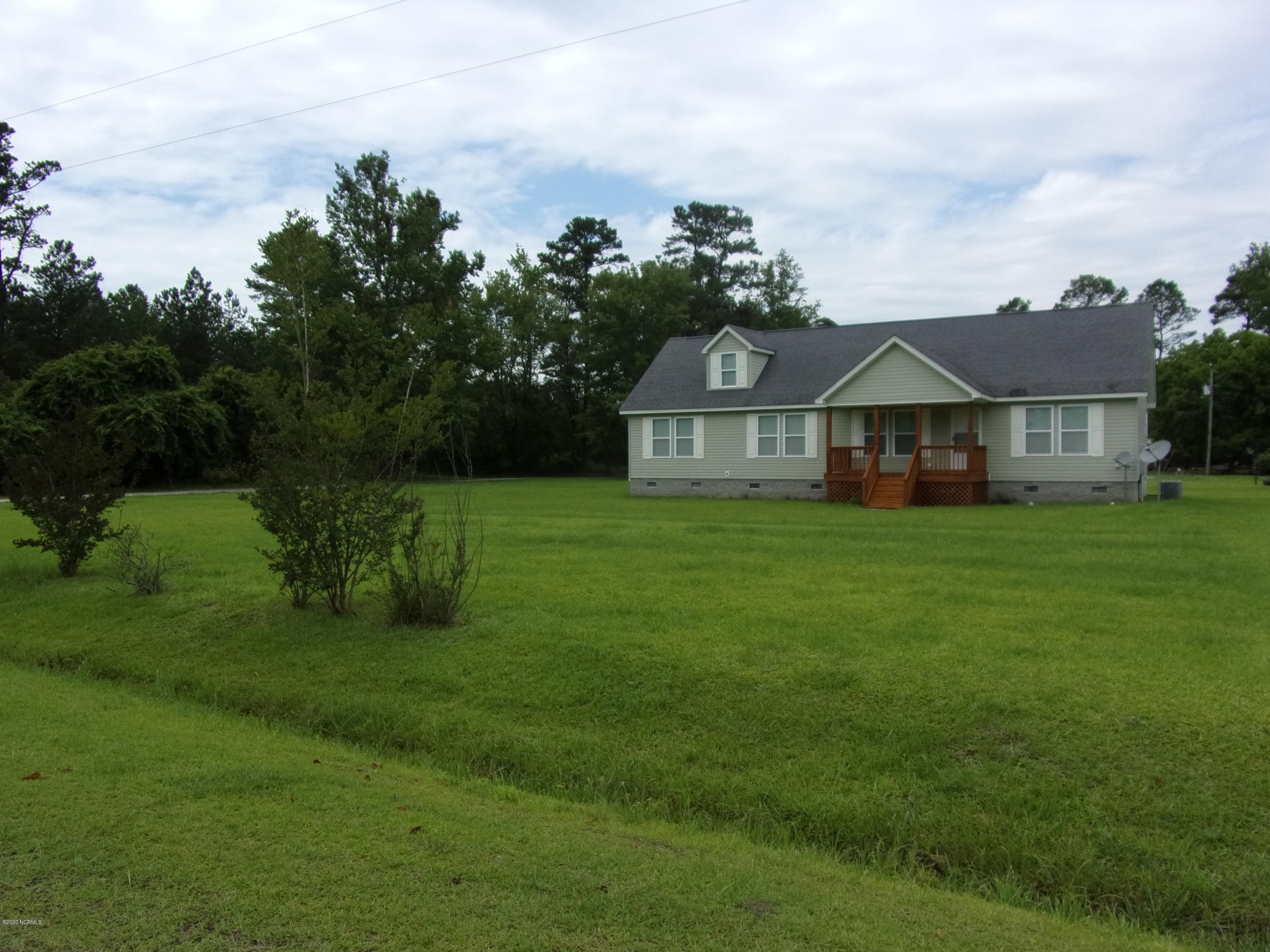 2568 Union Chapel Road Currie, NC 28435 - Photo 1 of 16 Front yard view